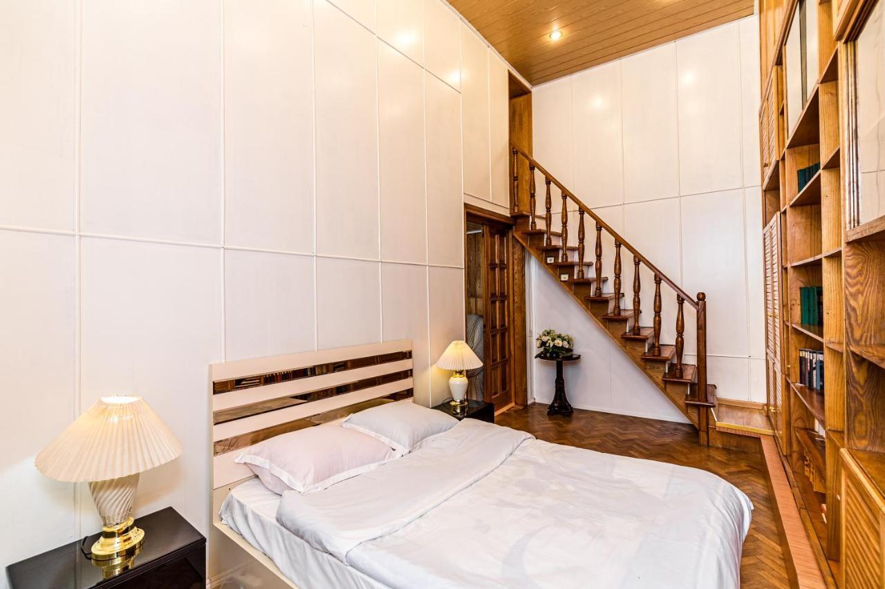 Rustaveli Central Aparthotel Tbilisi Ngoại thất bức ảnh
